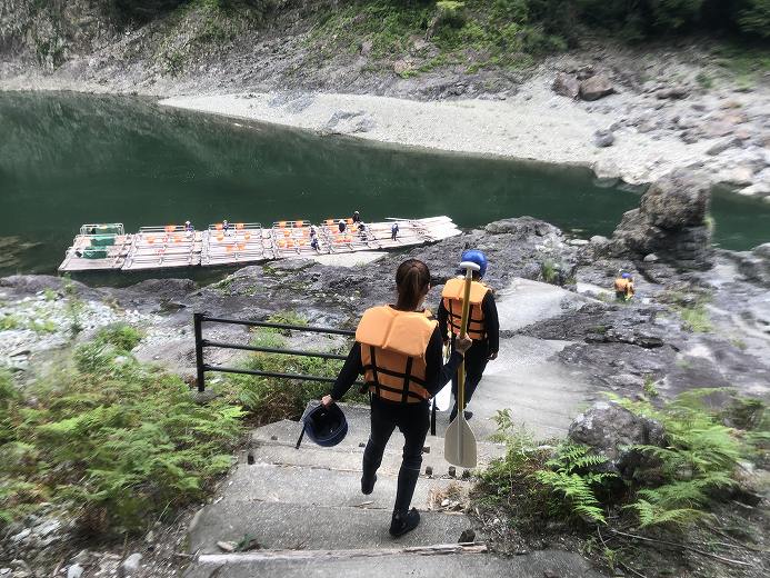 関西屈指の激流をボートで下る！北山川ラフティング！