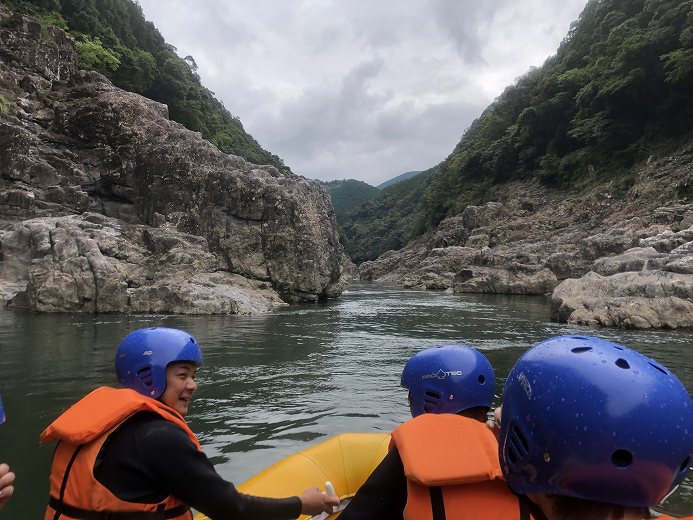 関西屈指の激流をボートで下る！北山川ラフティング！