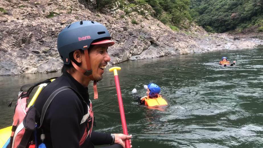 関西屈指の激流をボートで下る！北山川ラフティング！