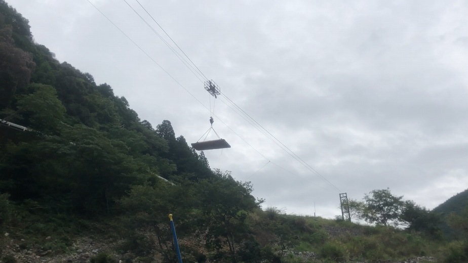 関西屈指の激流をボートで下る！北山川ラフティング！