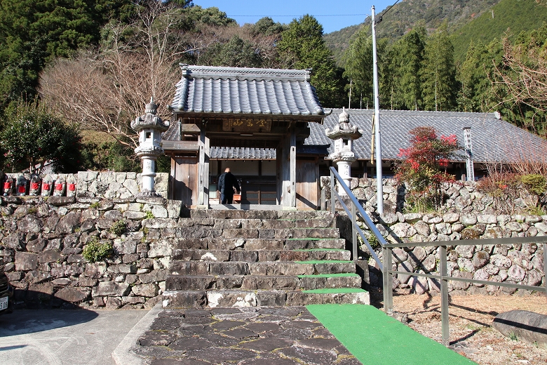 雑念を洗い落とせる場所！北山村のお寺巡り！